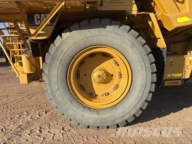 CAT 777B 铰接式自卸车