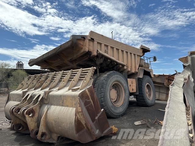 CAT 777B Csuklósdömperek