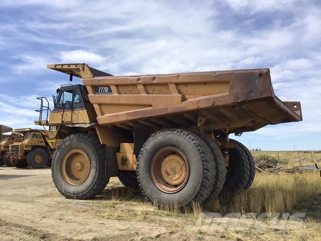 CAT 777D Wozidła przegubowe