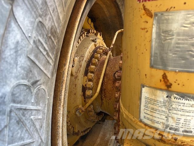CAT 777D 연결식 홀러