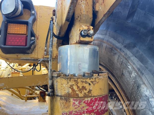 CAT 777D 연결식 홀러
