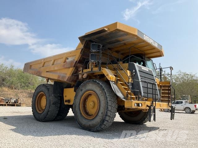 CAT 777F Midjestyrd dumper