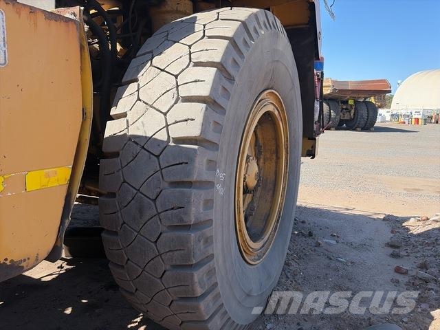 CAT 777F Midjestyrd dumper