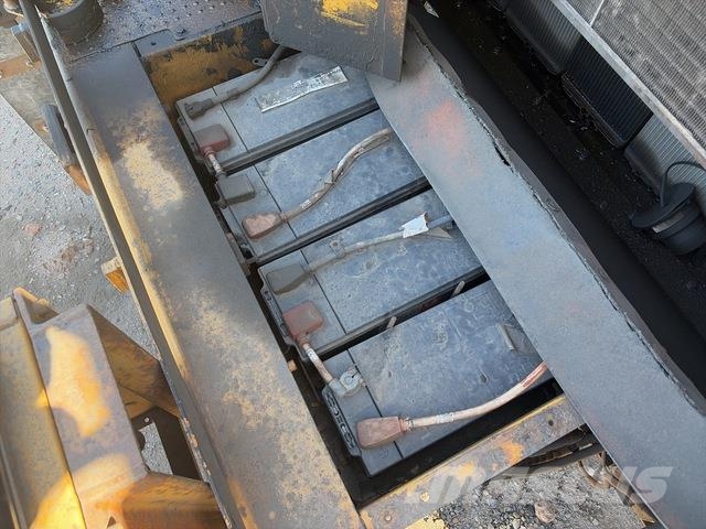 CAT 777F Midjestyrd dumper