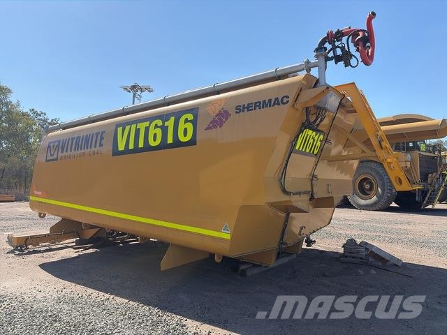 CAT 777F Midjestyrd dumper