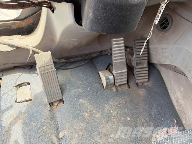 CAT 777F Midjestyrd dumper