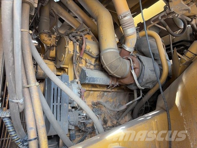 CAT 777F Midjestyrd dumper