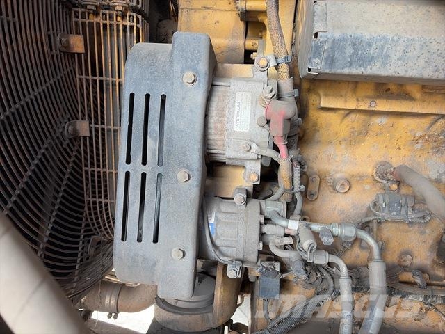 CAT 777F Midjestyrd dumper