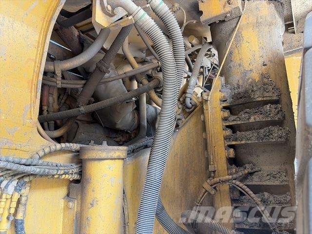 CAT 777F Midjestyrd dumper