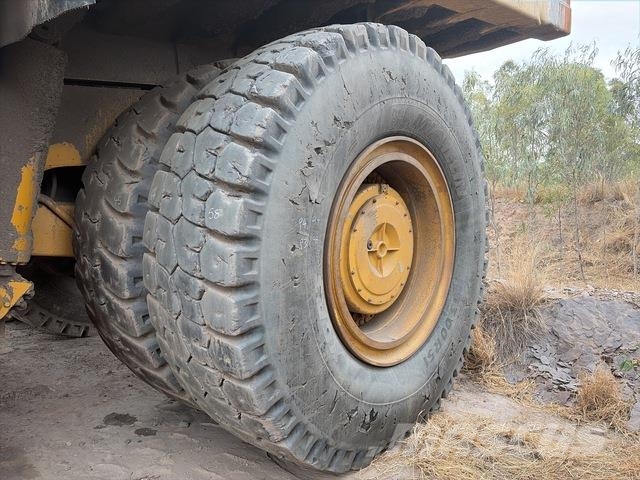 CAT 785B Midjestyrd dumper
