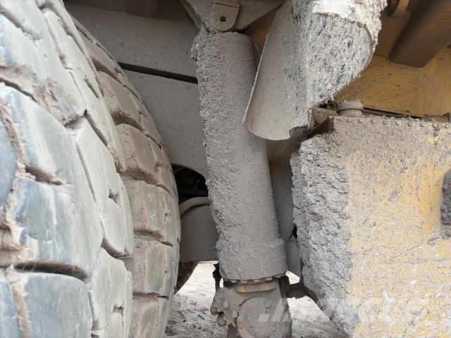 CAT 785B Midjestyrd dumper