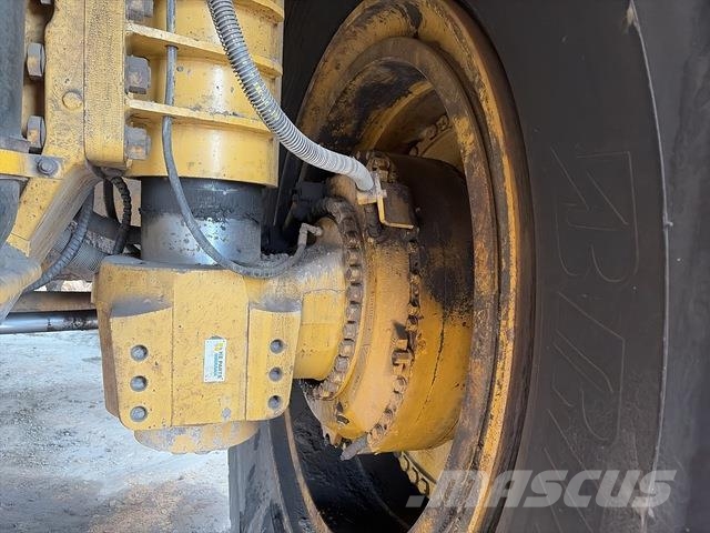 CAT 785B Midjestyrd dumper