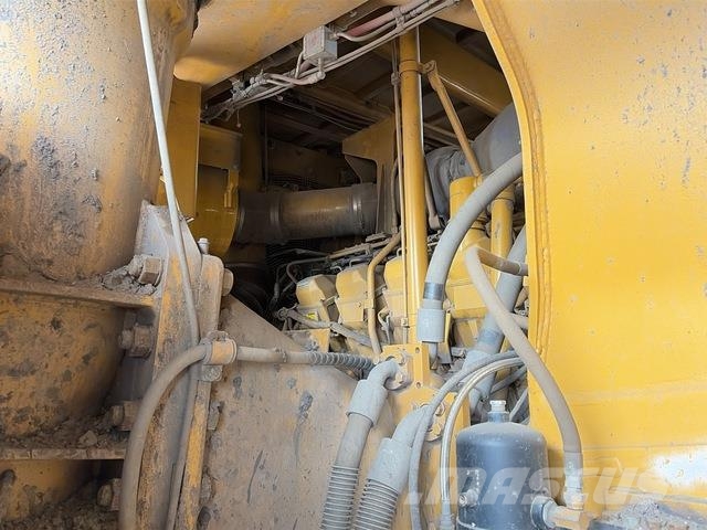 CAT 785B Midjestyrd dumper