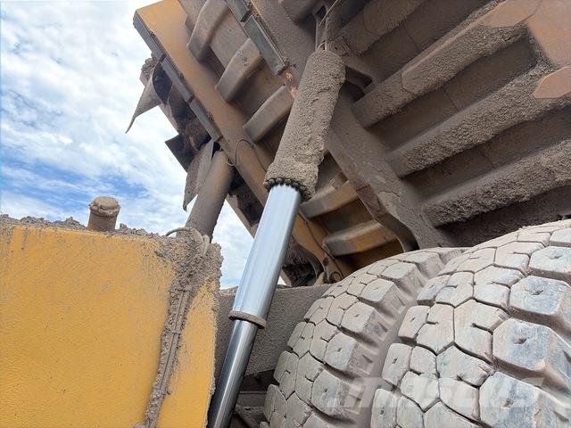 CAT 785B Midjestyrd dumper