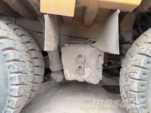 CAT 785B Midjestyrd dumper