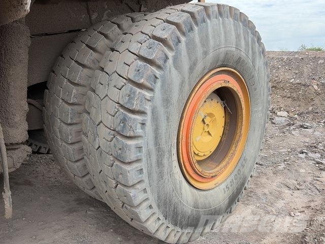 CAT 785B Midjestyrd dumper