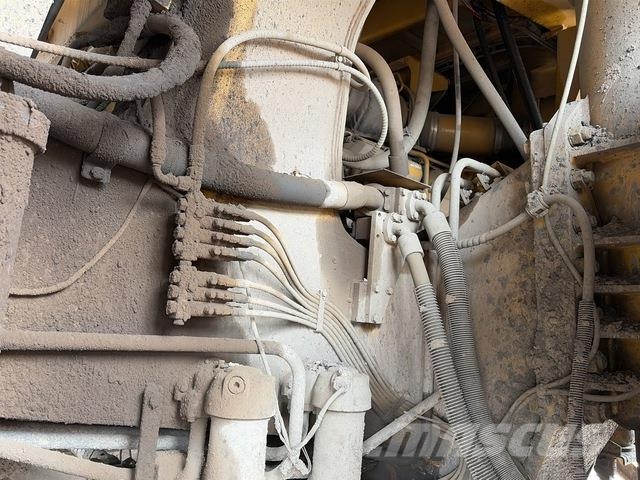 CAT 785B Midjestyrd dumper