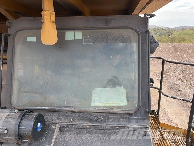CAT 785B Midjestyrd dumper