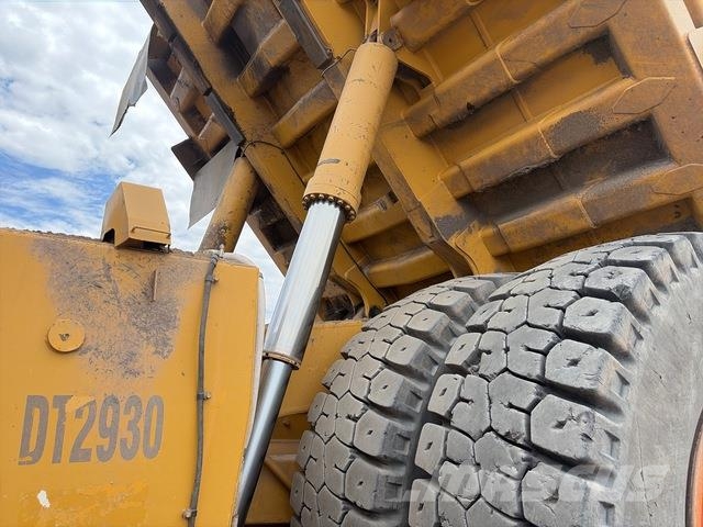 CAT 785B Midjestyrd dumper