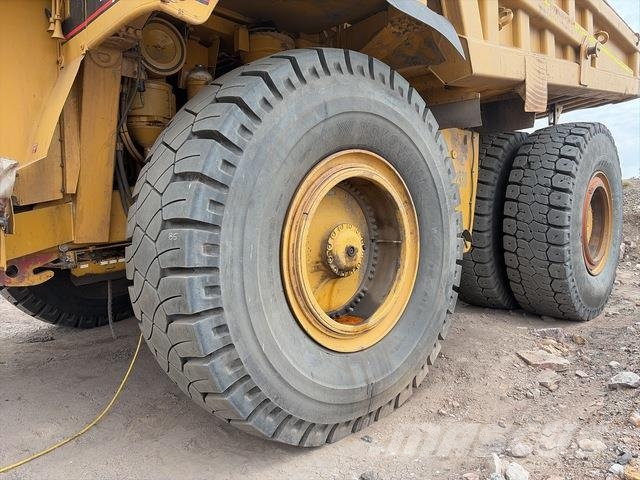 CAT 785B Midjestyrd dumper