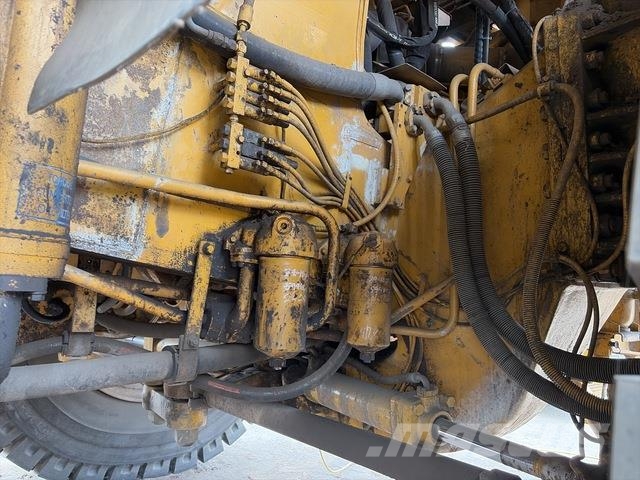 CAT 785B Midjestyrd dumper