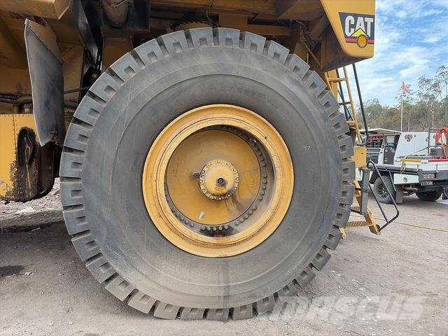 CAT 785B Midjestyrd dumper