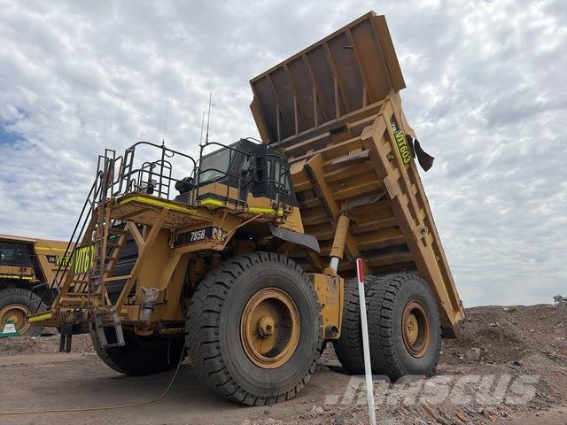 CAT 785B Midjestyrd dumper