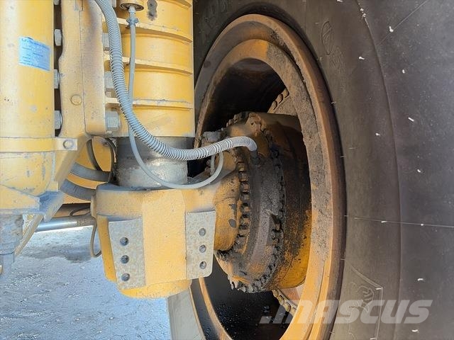 CAT 785B Wozidła przegubowe