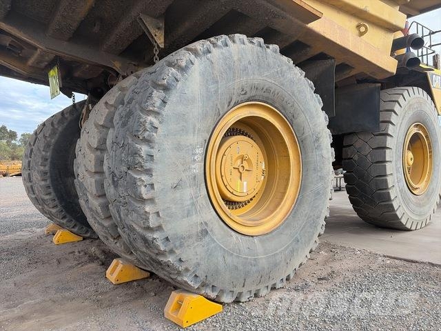 CAT 789 Articulated Haulers