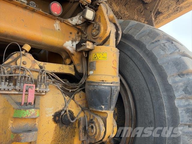 CAT 789B Wozidła przegubowe