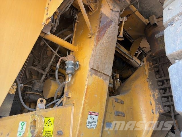 CAT 789B Articulated Haulers