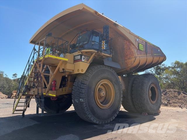 CAT 789B Articulated Haulers