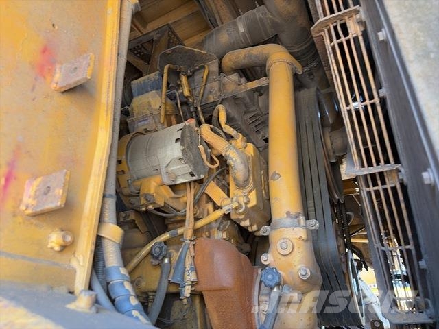 CAT 789B Articulated Haulers