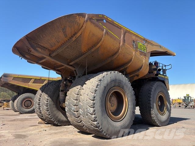 CAT 789B Articulated Haulers