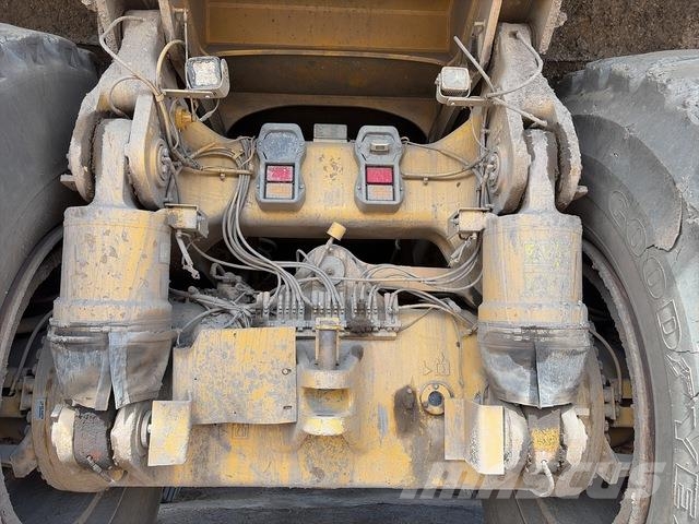 CAT 789C Wozidła przegubowe