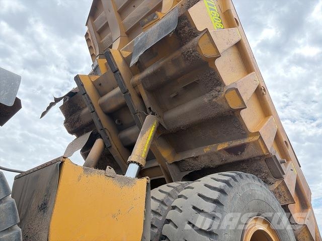 CAT 789C Wozidła przegubowe