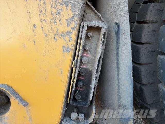 CAT 789C Articulated Haulers