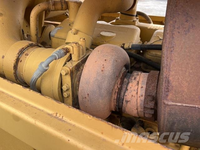 CAT 825C Zemin sıkıştırma makineleri