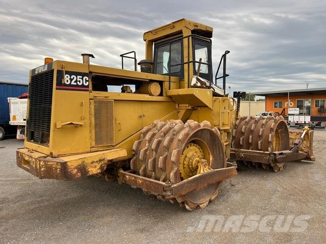 CAT 825C Zemin sıkıştırma makineleri