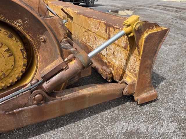 CAT 825C Zemin sıkıştırma makineleri