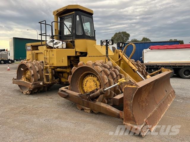 CAT 825C Zemin sıkıştırma makineleri