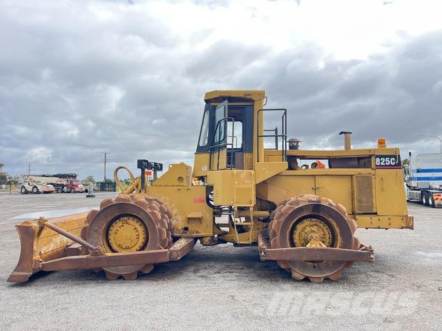 CAT 825C Zemin sıkıştırma makineleri