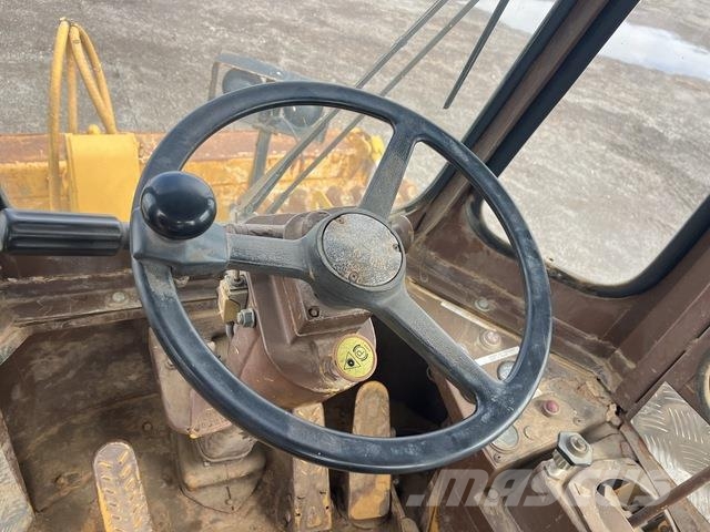 CAT 825C Zemin sıkıştırma makineleri