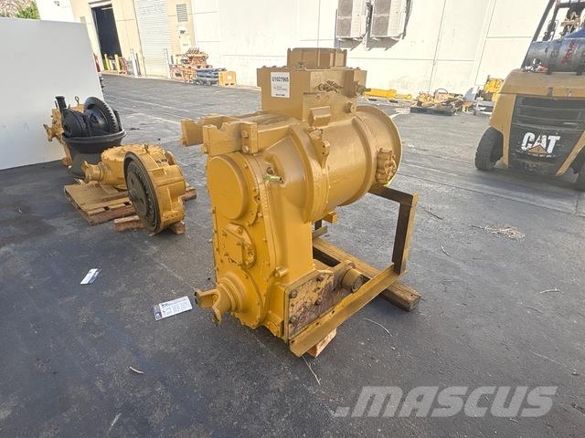 CAT 826G Gearboxes