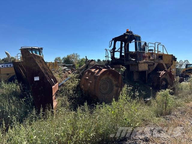 CAT 836G Kompaktorji tal