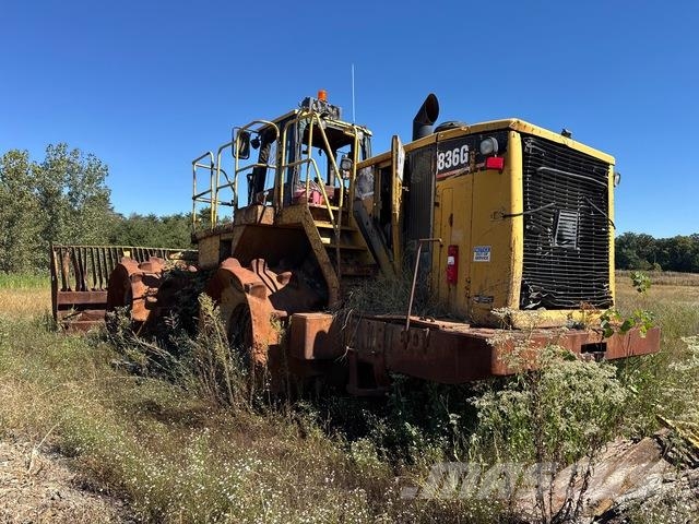 CAT 836G Kompaktorji tal