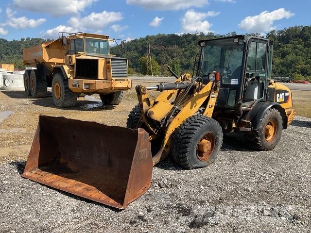 CAT 906H 輪胎式裝載機