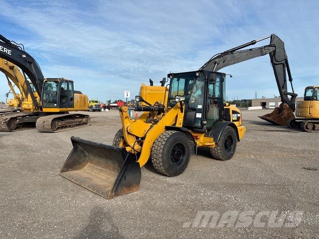 CAT 906M Tekerlekli yükleyiciler