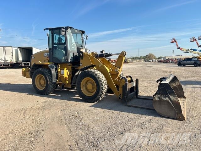 CAT 910 Radlader