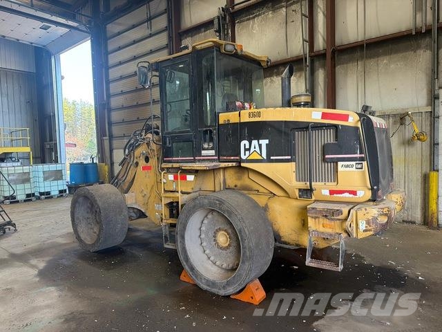 CAT 924G لوادر بعجل
